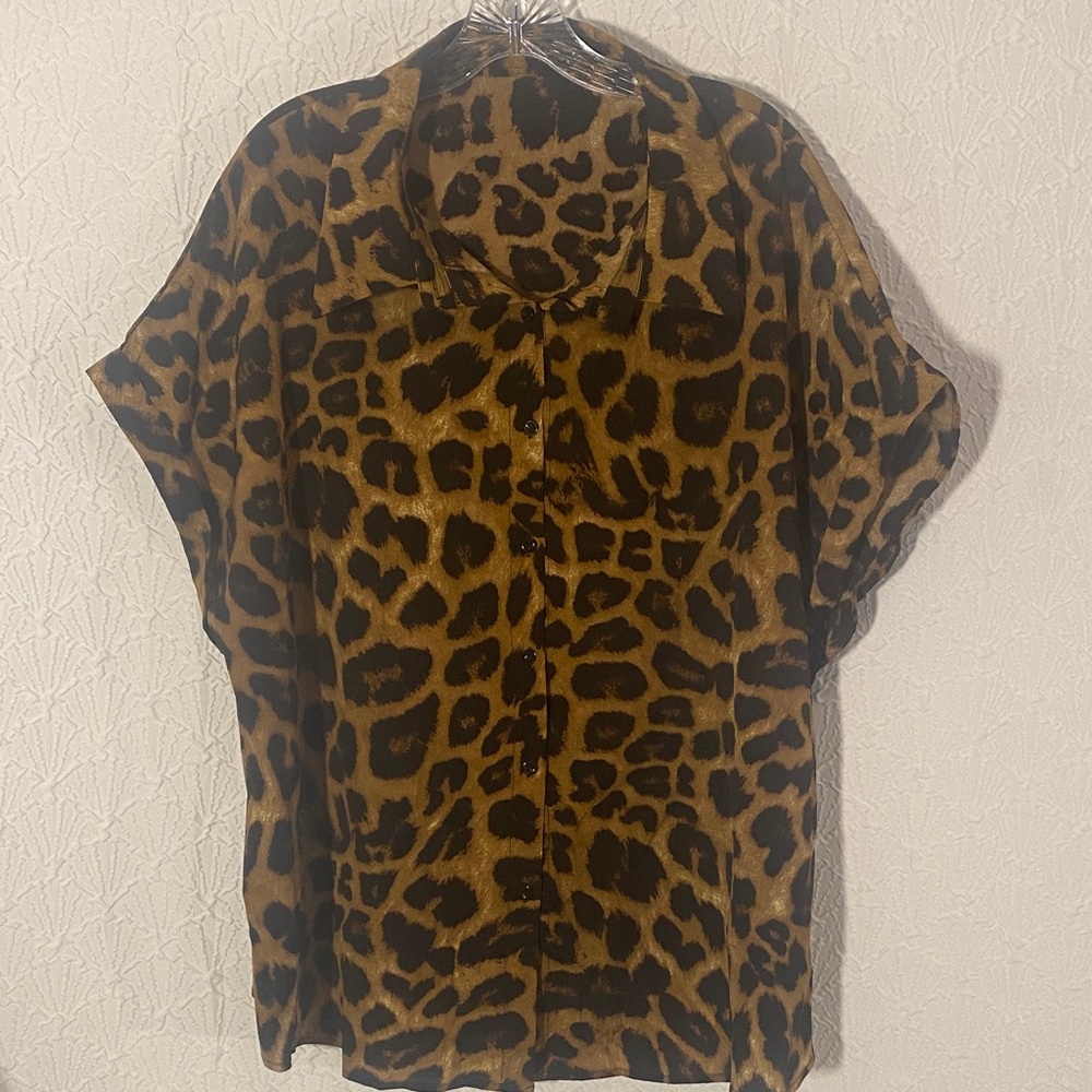 SHEIN Curve Leopard Print Button-Up Blouse - Brown & Black Graceful Whimsical
